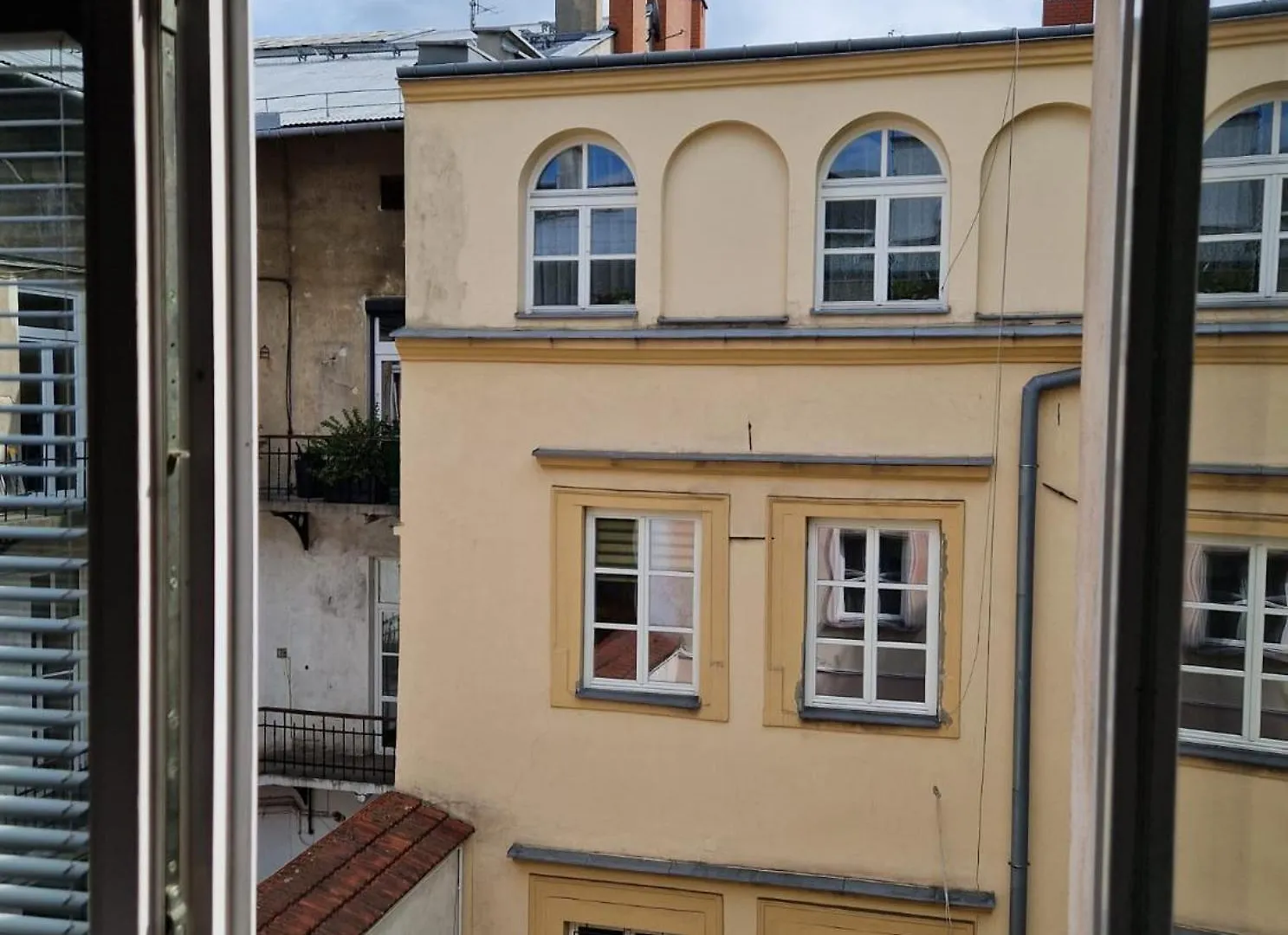 Brokilon House Apartment Krakow Poland